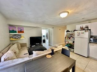 415 Hanover St #5, Boston, MA 02113
