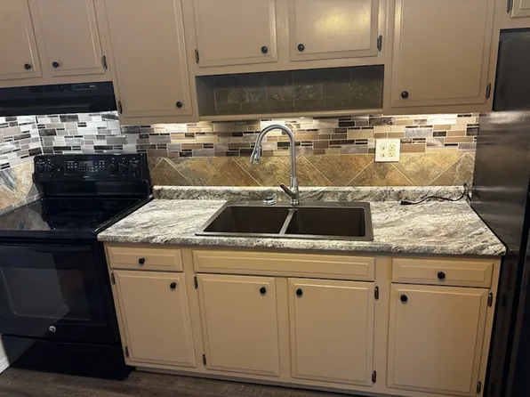 4044 Bruene Ave, Granite City, IL 62040