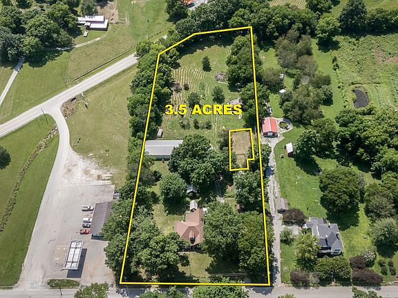 3rd image of 310 S High St