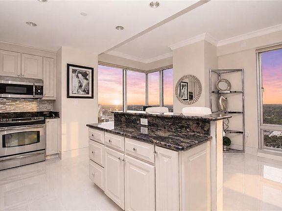 4th image of 4545 Commerce St Unit 1607
