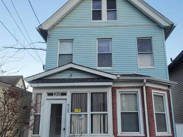 835 Parker St, Newark, NJ 07104