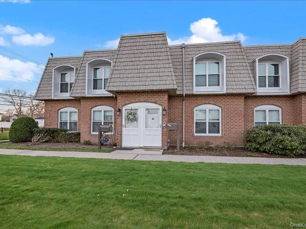 175 Main Avenue #158, Wheatley Heights, NY 11798