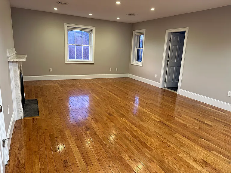 200 Hope St #3 — Photo 10