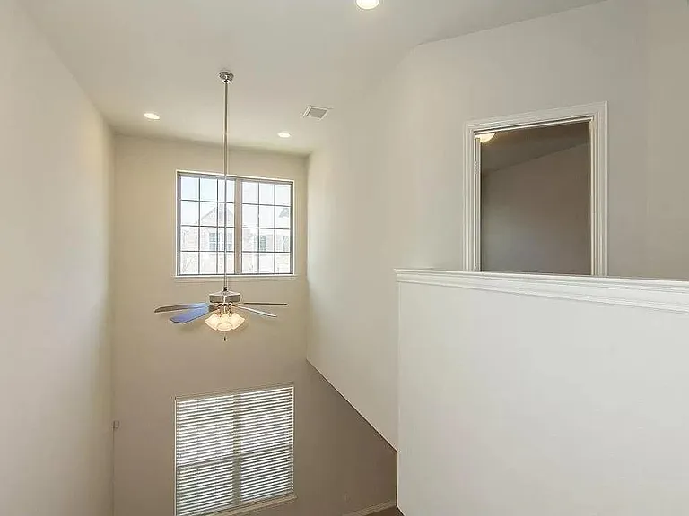 623 Matthew Pl — Photo 6