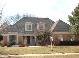 1114 Thoroughbred Cir, St Charles, IL 60174
