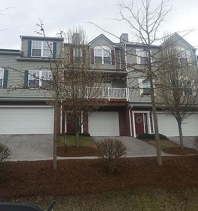 3rd image of 710 Oaktree Blvd