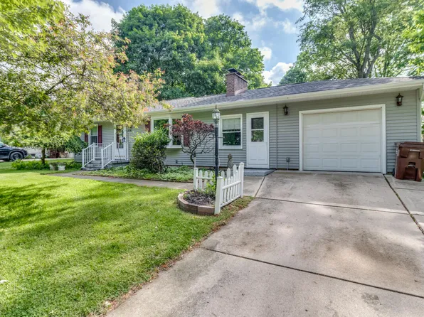 530 Allcott St, Marshall, MI 49068