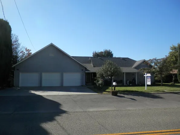 4660 Santa Fe St, Oakdale, CA 95361