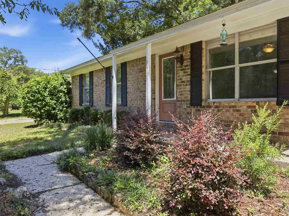6630 Helms Rd, Pensacola, FL 32526