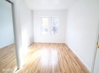 111 Freeman St APT 1R, Brooklyn, NY 11222