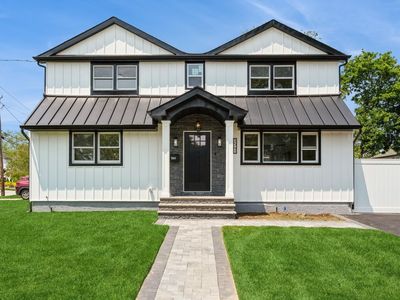 1541 Midian Street, Merrick, NY, 11566