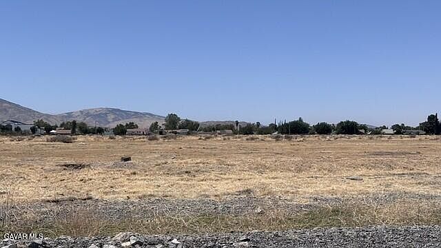 1st image of 26th Ave Suite Vic-r12