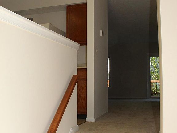 4th image of 3315 Rosemere Ct