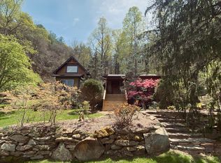 141 Parker Cove Rd, Weaverville, NC 28787