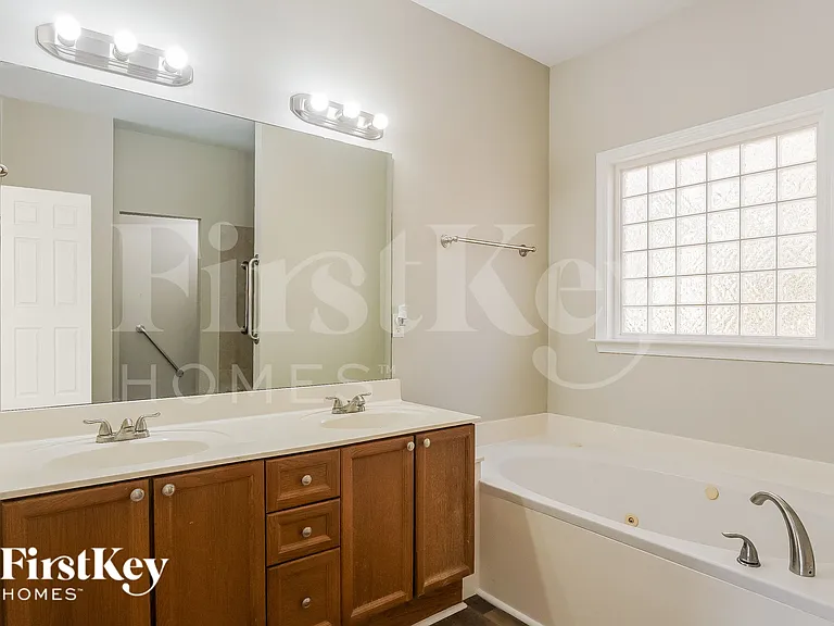 623 Shelby Forest Trl — Photo 14