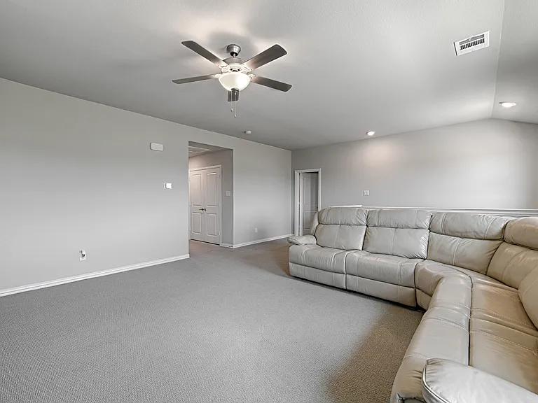 5107 Emerald Hill Dr — Photo 22