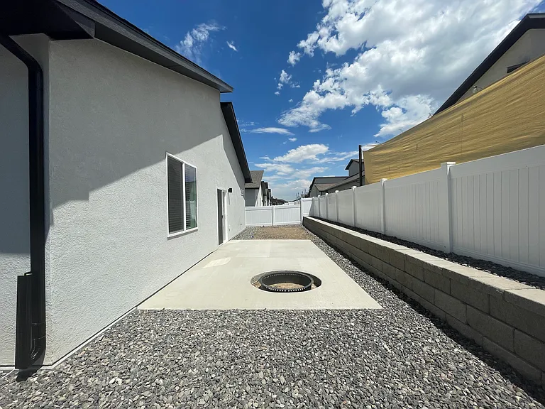 1720 Rusty Rivet Rd — Photo 16