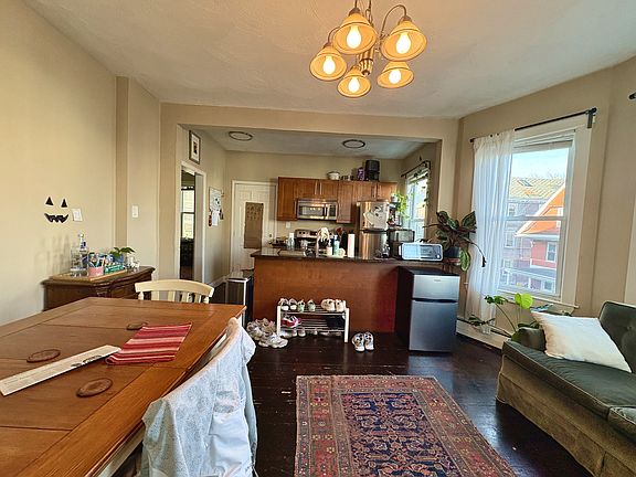 2nd image of 72 Hillside St #2A