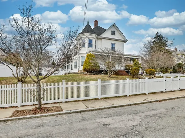 75 Hillsdale St, Dorchester, MA 02124