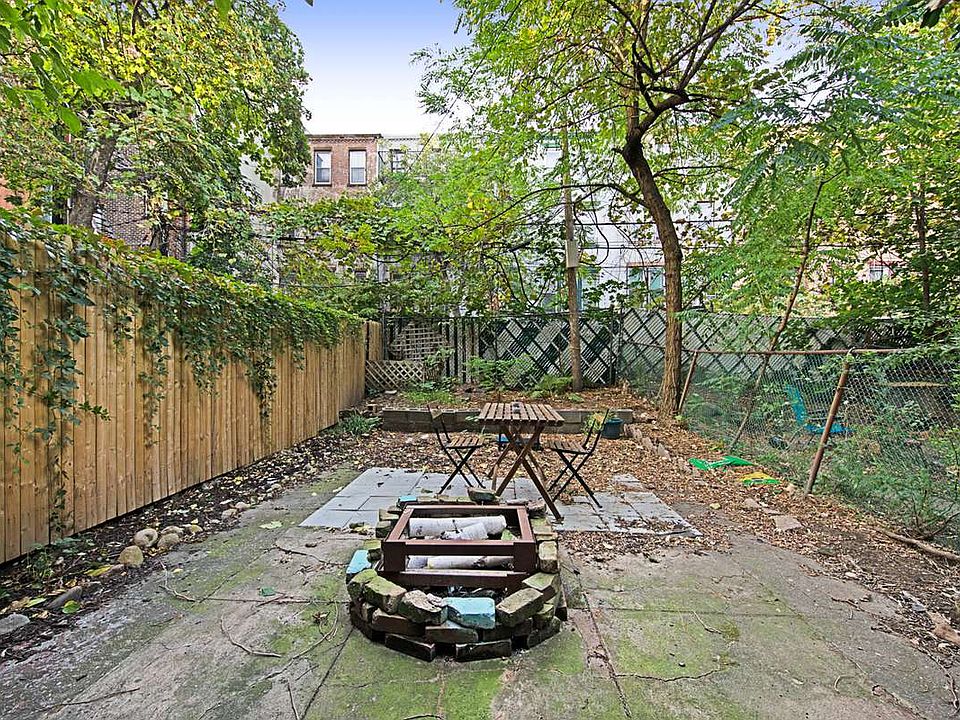 2nd image of 231 Decatur St #1