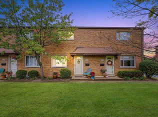 1884 Kentwell Rd, Columbus, OH 43221