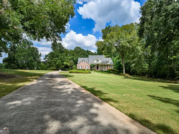 105 Meadow Trl, Social Circle, GA 30025
