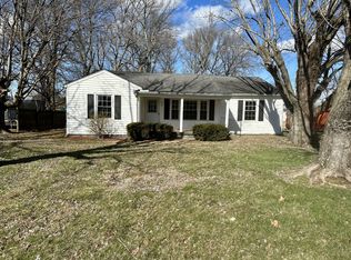 529 W Market St, Portland, TN 37148