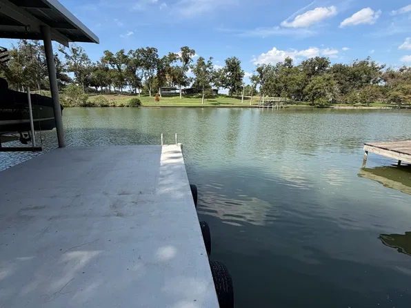 130 River Haven Rd, Mc Queeney, TX 78123