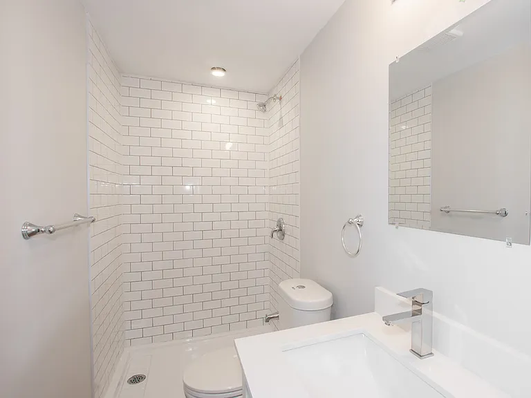 81 Empire St #13 — Photo 10