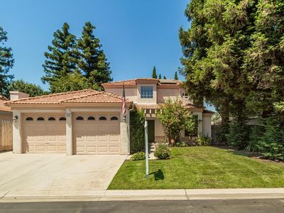 1294 E Loma Linda Ave, Fresno, CA, 93720