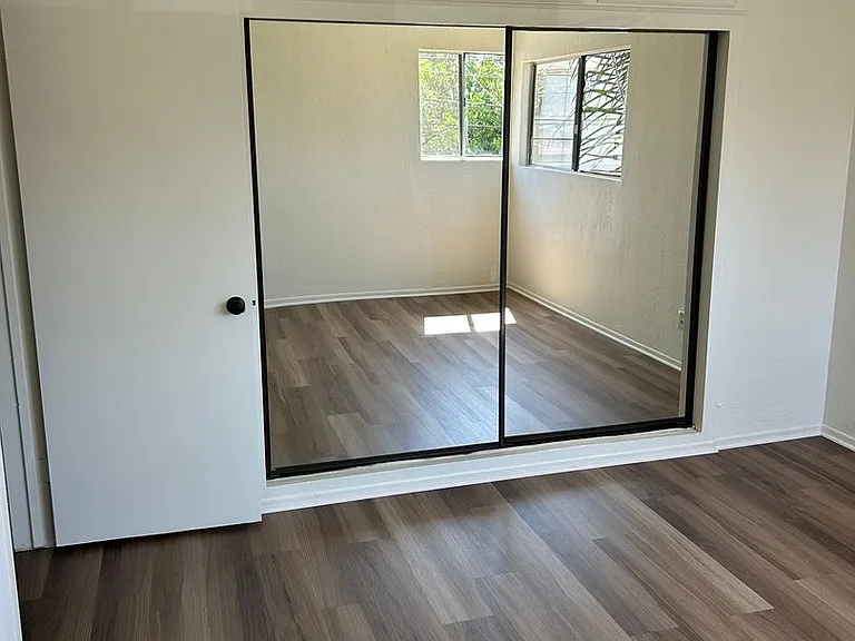 2355 Torrance Blvd #A — Photo 8