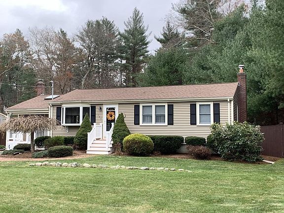 2nd image of 781 Auburn St