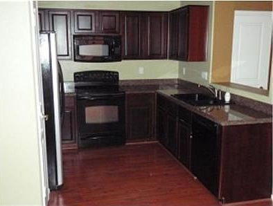 3rd image of 101 E Palomino Dr