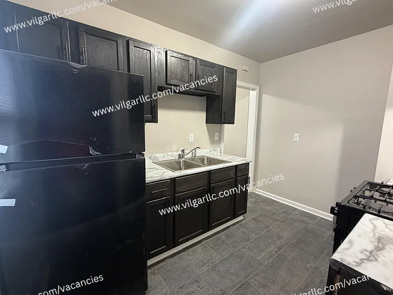 4295 Ohio St — Photo 8
