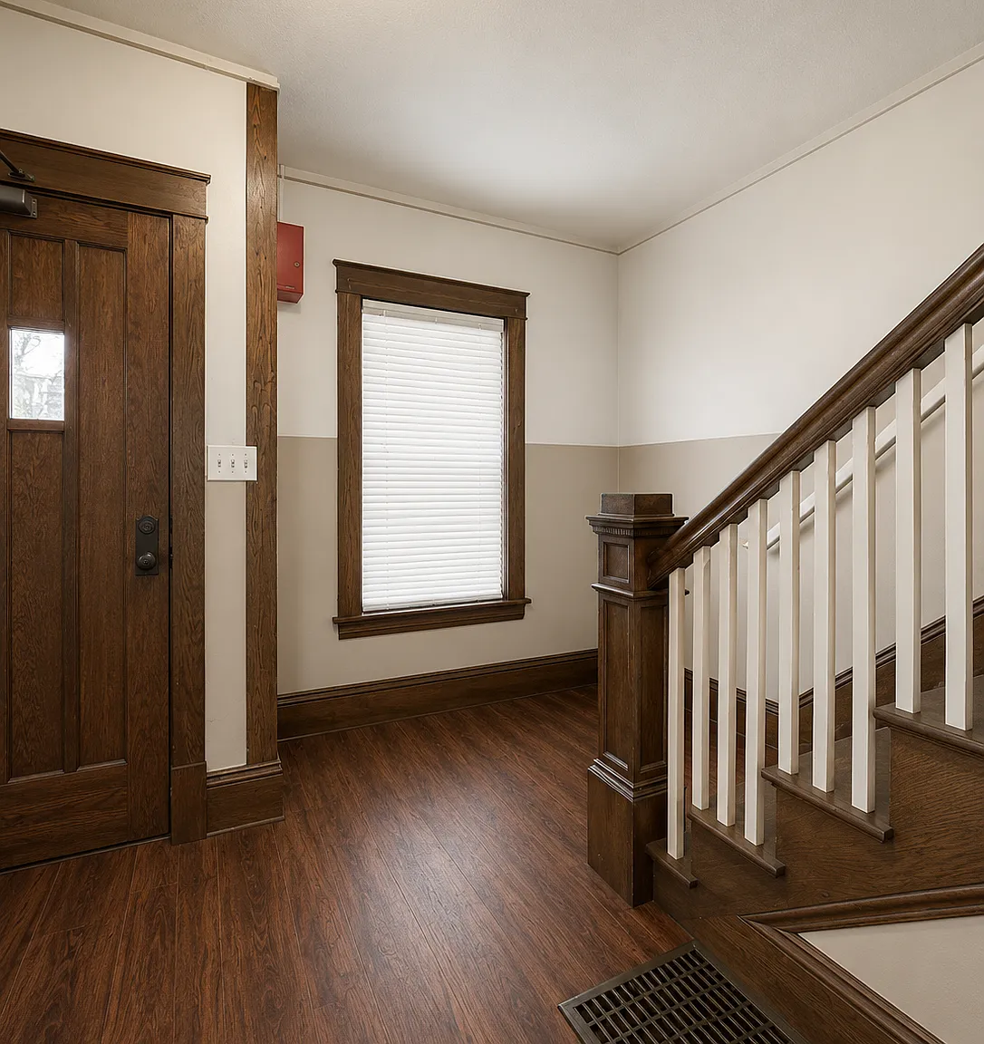 5 bed, $2,500 — Photo 2