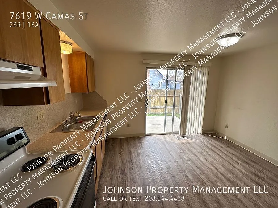 Charming Boise Duplex: Modern Amenities, Central Heat & Air, Patio, and Convenient Parking. — Photo 4