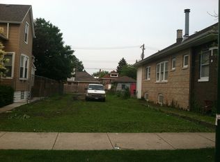 6425 S Whipple St, Chicago, IL 60629