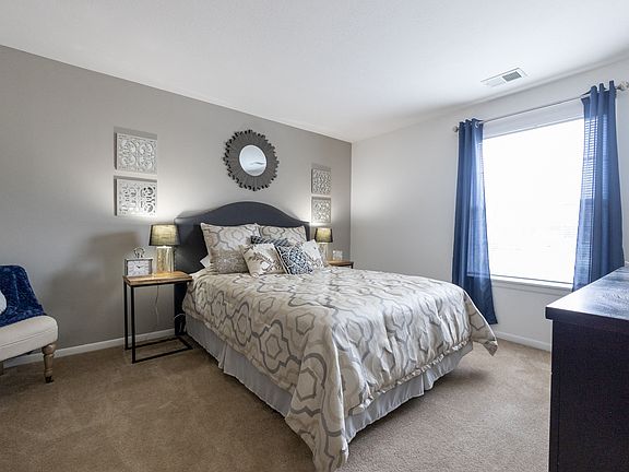 2 Bedroom Master Floorplan at University Park Apartments