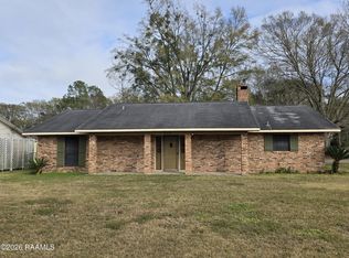 215 Lora St, Ville Platte, LA 70586
