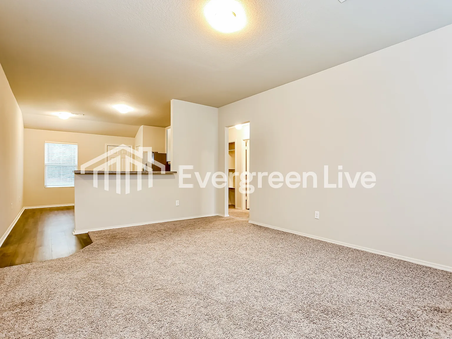 3 bed, 2.0 bath, 1288 sqft, $1,495 — Photo 3
