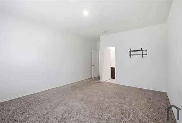 1328 Broaddus Rd — Photo 5