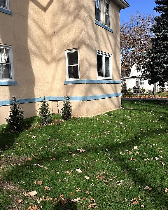 2nd image of 1061 Grant Ave