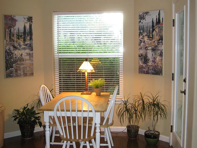 Breakfast nook