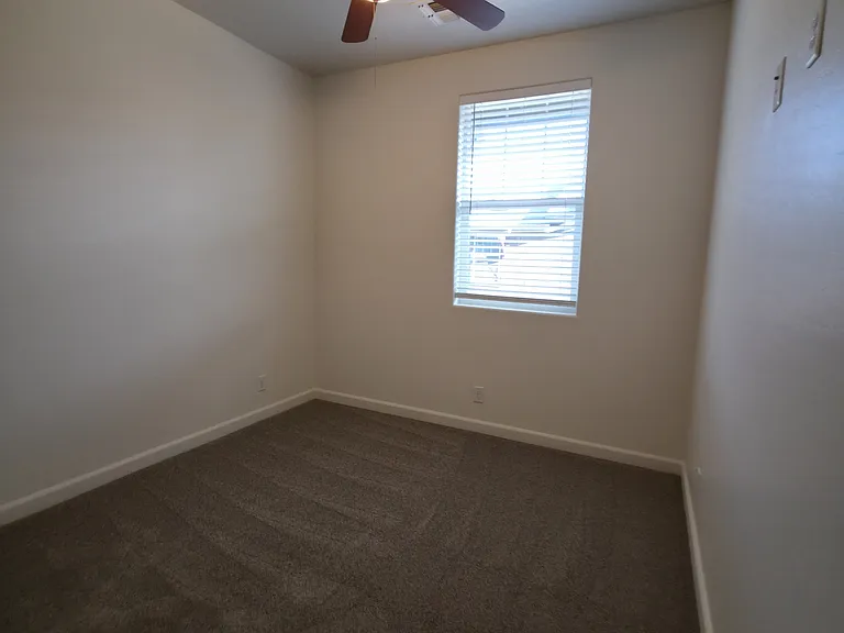 2512 W Pikes Peak Dr #1 — Photo 20