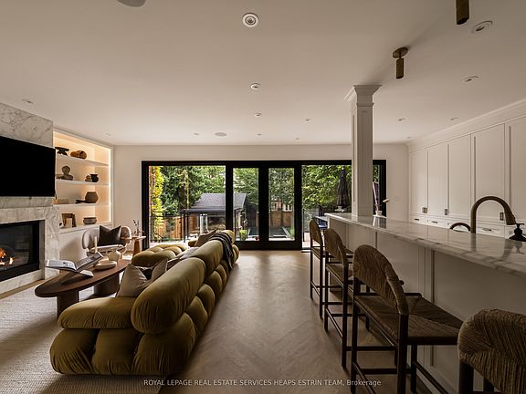5th image of 37 Saint Andrews Gdns
