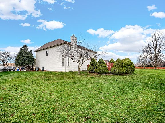 4th image of 2578 Crestview Dr