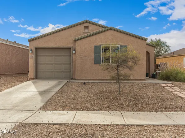 7052 S Red Maids Dr, Tucson, AZ 85756