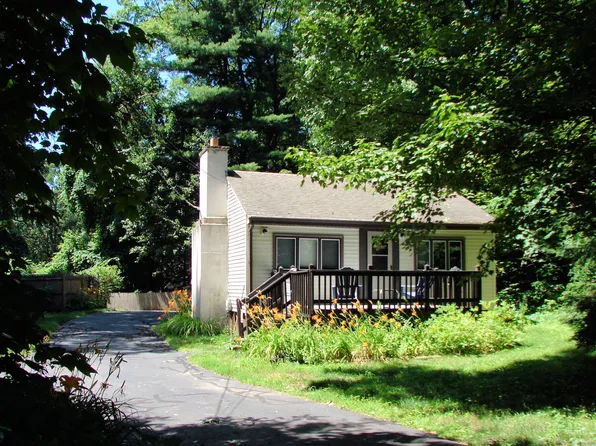 19 Pinecrest Road, Barkhamsted, CT 06063