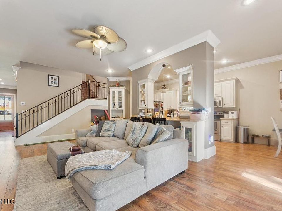 ここページ 6529 Alakoko Dr, Diamondhead, MS 39525 | MLS #4134077 | Zillow