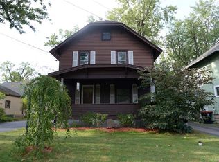111 Pleasant Ave, Lancaster, NY 14086